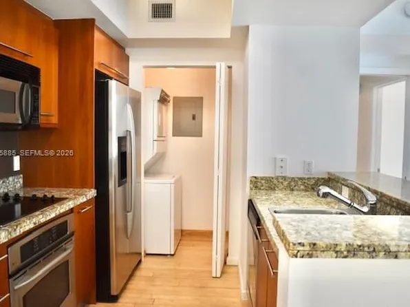 110 Washington Ave, Miami Beach, FL