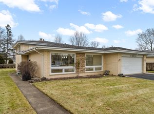 204 Dulles Rd, Des Plaines, IL 60016