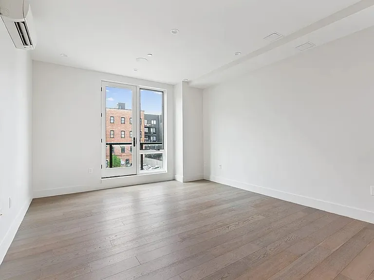 394 Harman St #3F — Photo 3