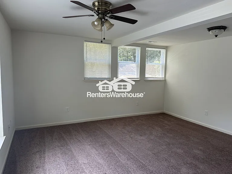 17825 Falls Rd — Photo 12