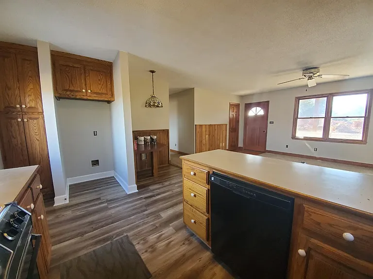 630 Anna Dr — Photo 10