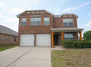 8600 Wagon Trl, Aubrey, TX 76227