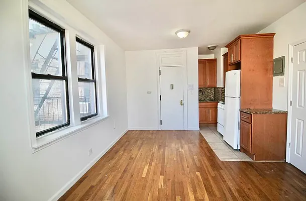 Rented by Hagstrom Management Inc | media 20