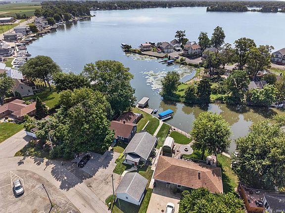 3rd image of 2139 Boulevard St