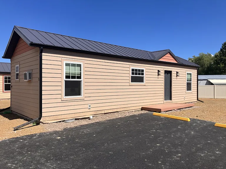 111 E Cottonwood Dr #5 — Photo 2