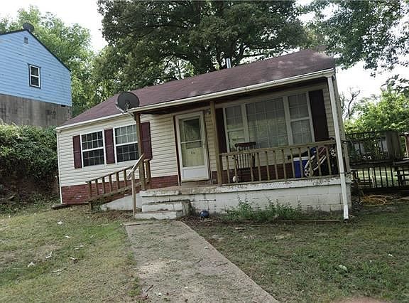 3rd image of 1530 N 51st St