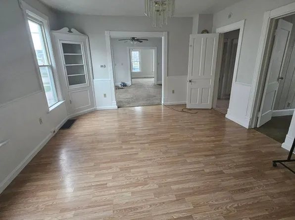 944 W 21st St #1, Erie, PA 16502