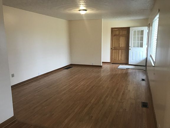 2nd image of 1400 County Road 120