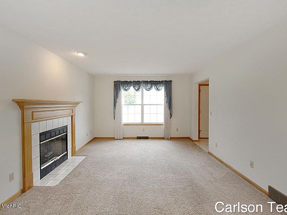 3rd image of 7246 Jewelbrooke Dr SE
