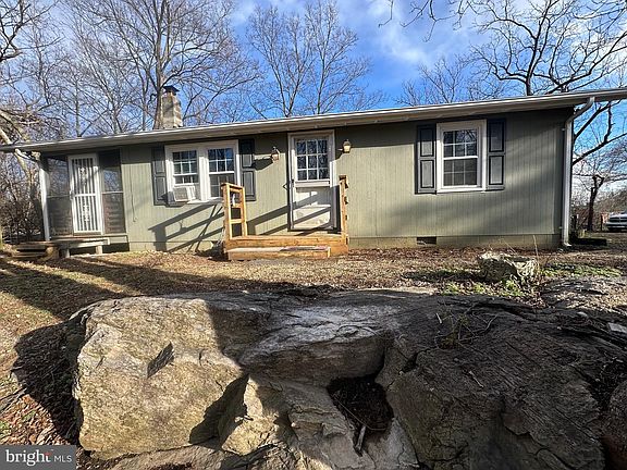 4th image of 1336 Old Winchester Rd