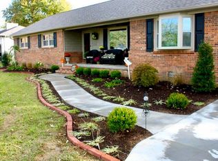 6950 Shawn Ln, Paducah, KY 42001