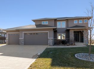 14504 Plum Dr, Urbandale, IA 50323