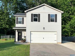 317 Jacks Rd, New Market, AL 35761