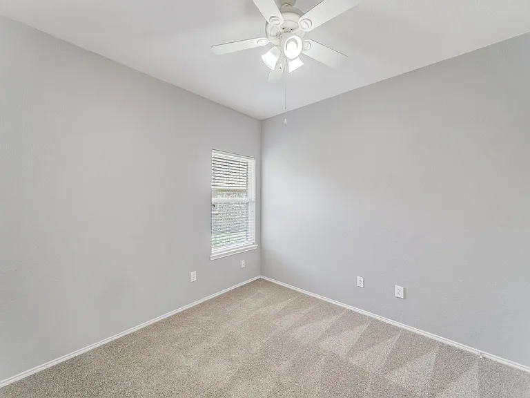 8162 Robertson Dr — Photo 30