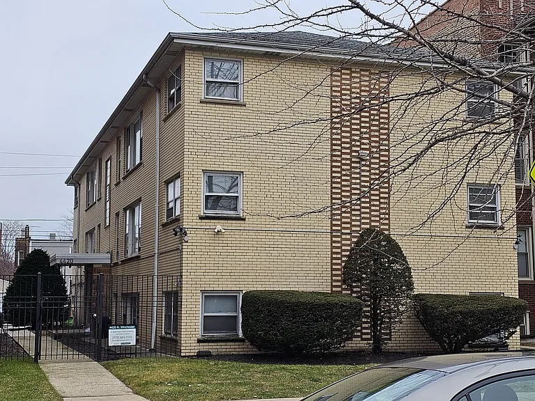 4420 N Winchester Ave #GW — Photo 1