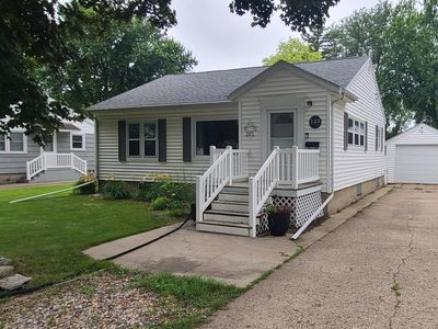 125 E St, Marshall, MN, 56258