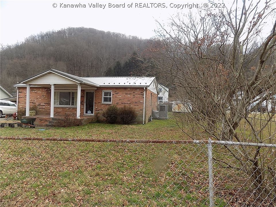 2nd image of 2516 2nd Ave