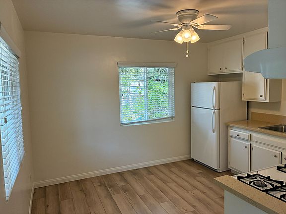 2nd image of 1144 Belmont Ave #1146-B