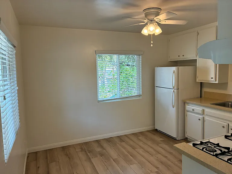1144 Belmont Ave #1146-B — Photo 2