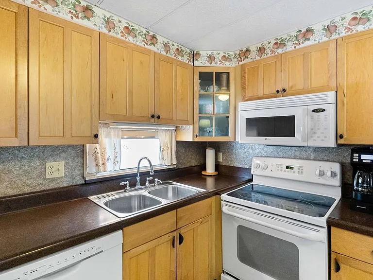 12651 Seminole Blvd #12C — Photo 17
