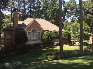 202 Mossy Pl, Alpharetta, GA 30005