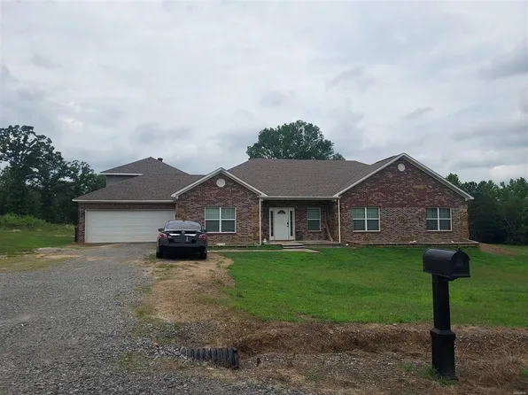 8 Conley Ln, Conway, AR 72032