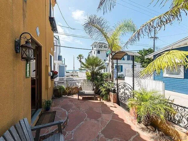 715 Toulon Ct — Photo 31