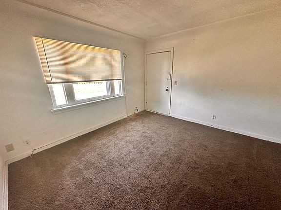 4th image of 1349 S Cove Blvd #4