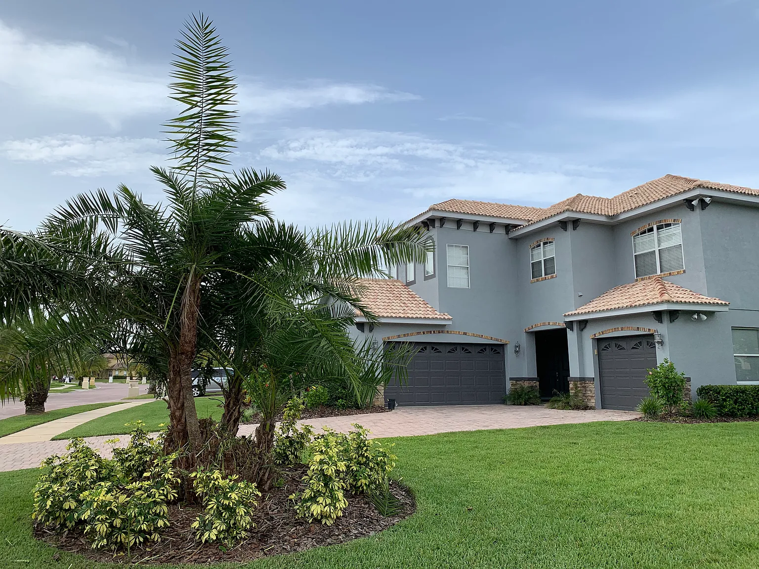 5 bed, 3252 sqft, $4,500 — Photo 4