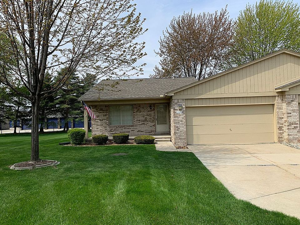 1st image of 41525 Janet Cir