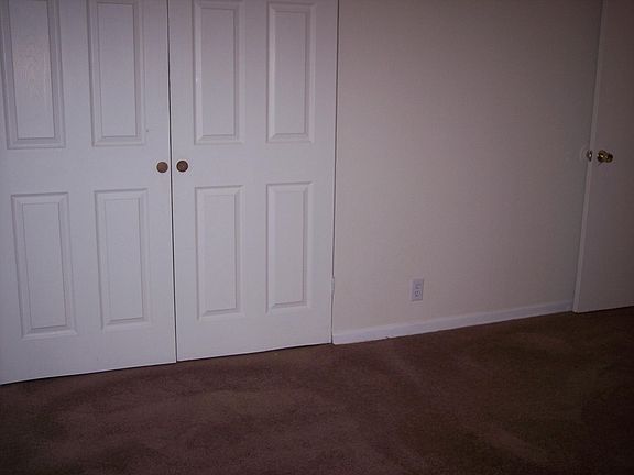 5th image of 3916 Illinois Ave APT C