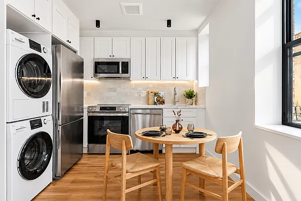 Kitchen, photo 1