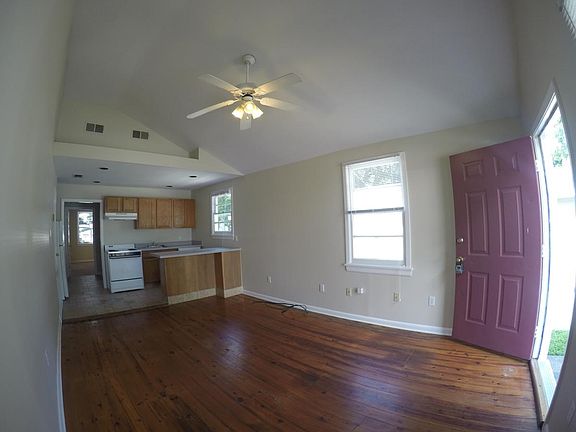 2nd image of 1119 Burdette St