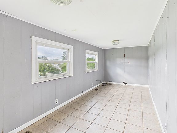 5th image of 526 Maryland Avenue