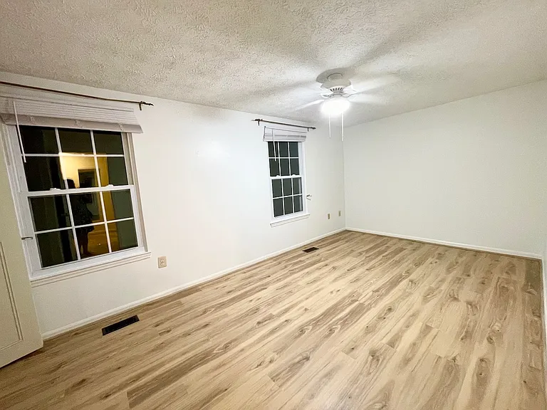 8322 Silver Trumpet Dr — Photo 14