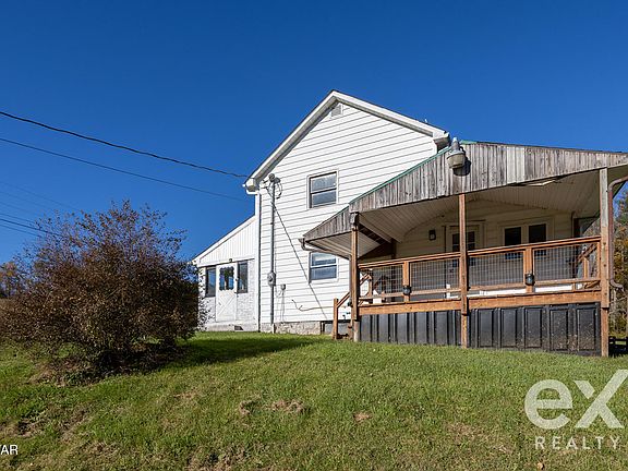 3rd image of 603 Cogan House Rd