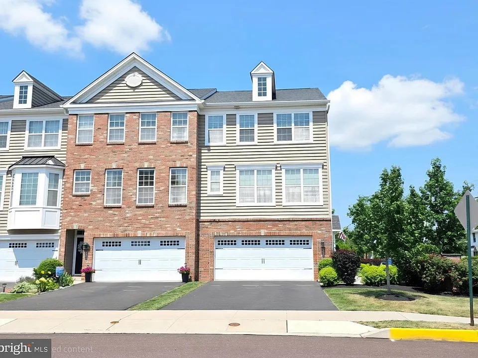 301 W Hamlin Ave