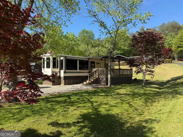 94 Bridge Loop Dr, Cleveland, GA 30528