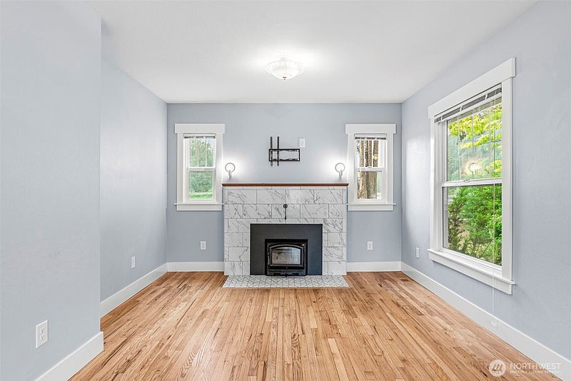 4th image of 8203 Willow Grove Road