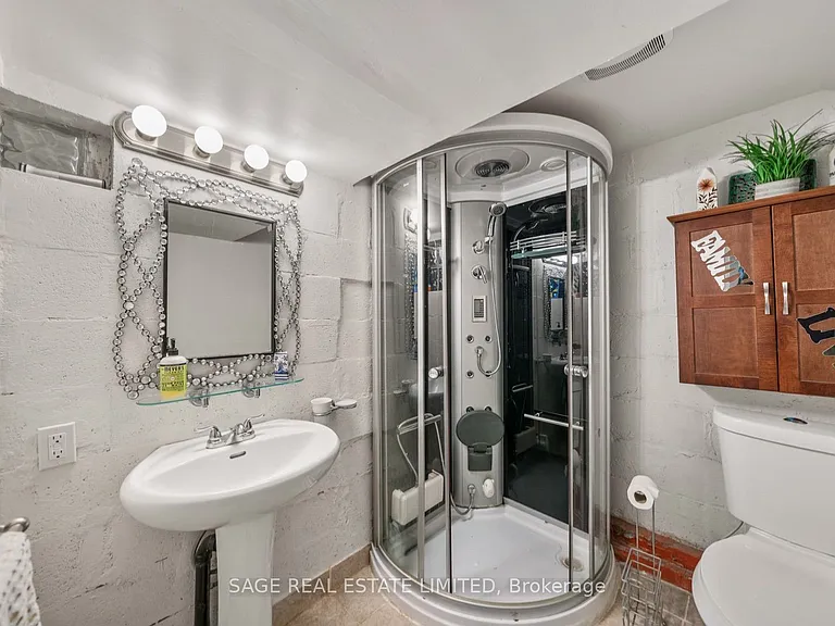 1084 Pape Ave — Photo 23