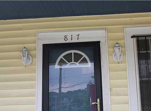 2nd image of 817 N Chamberlain Ave