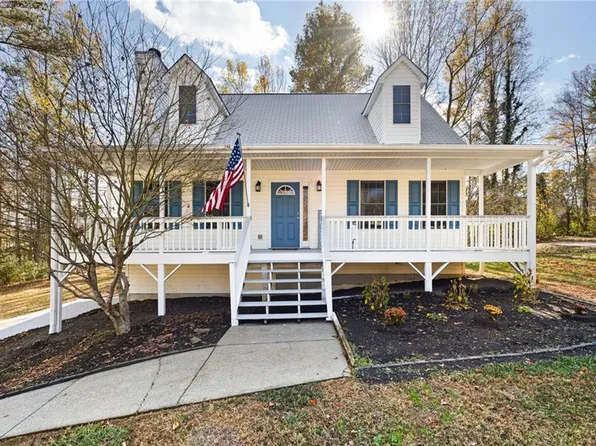 51 Canterbury Dr, Dallas, GA 30157