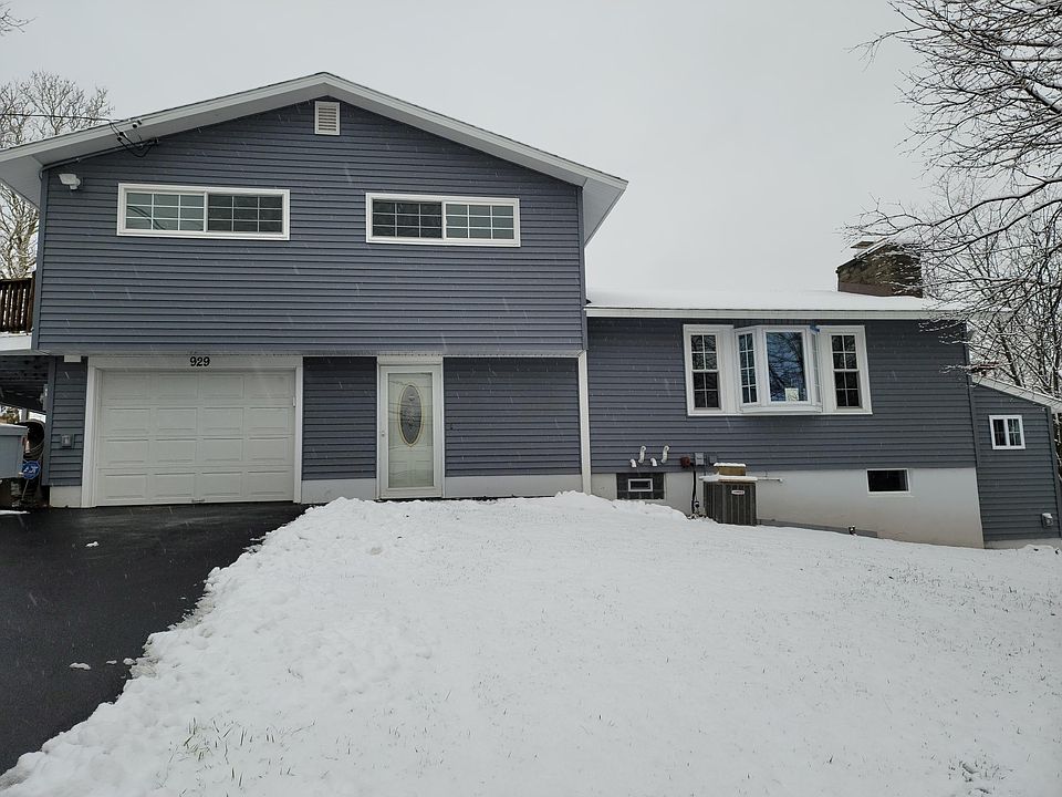 Front of house facing unto Smith Street. All new windows and siding.