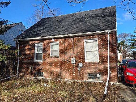 2nd image of 11724 Wayburn St
