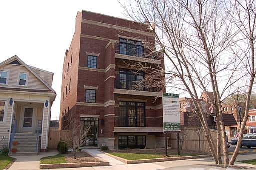 1st image of 4750 N Hermitage St #2