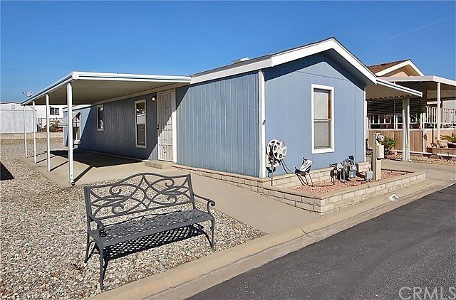 Lovely home in Ramrod Senior Park!