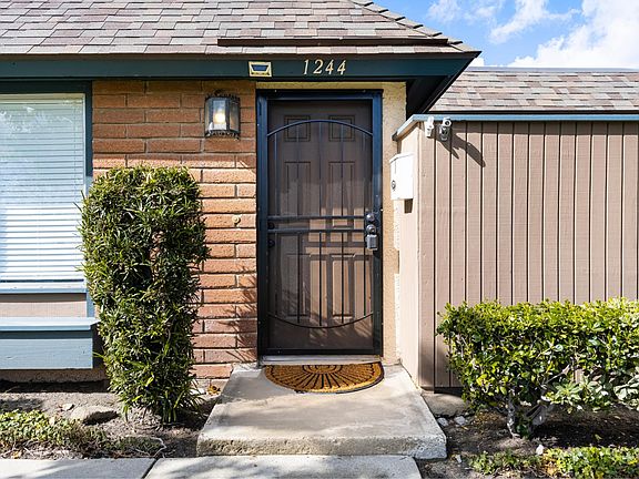 5th image of 1244 E Bell Ave #860