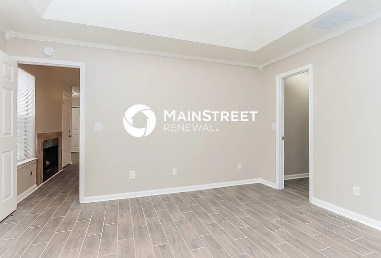 330 Fallview Dr — Photo 3