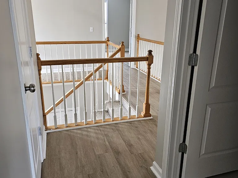1032 Oakhall Dr — Photo 30