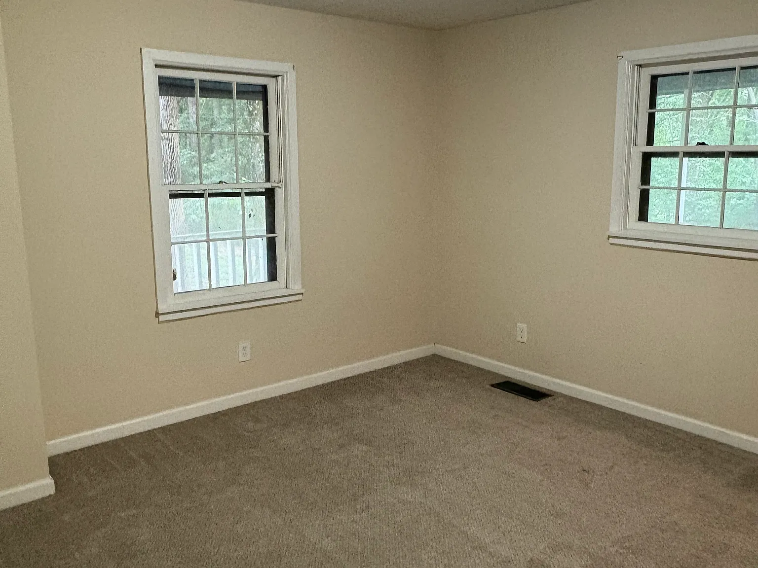 4 bed, 1584 sqft, $2,000 — Photo 3